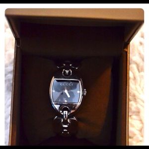 Gucci women authentic watch